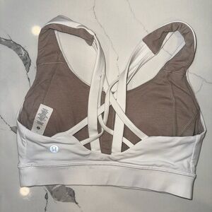 Lululemon Free to be Elevated Sports Bra